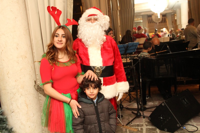 Christmas Night at Cascade Lounge